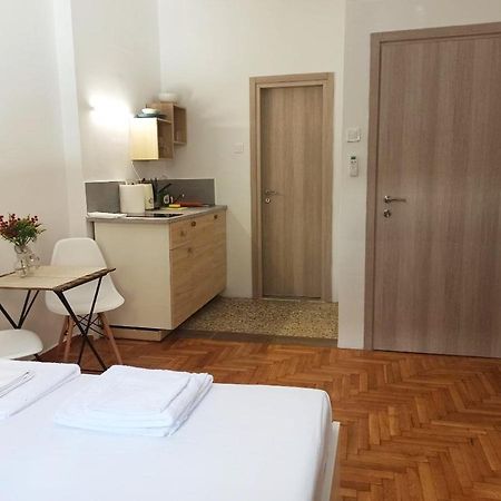 Rustic Studio Apartment Athens Exterior photo